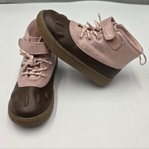 NEW Carter's pink duck boots size 9